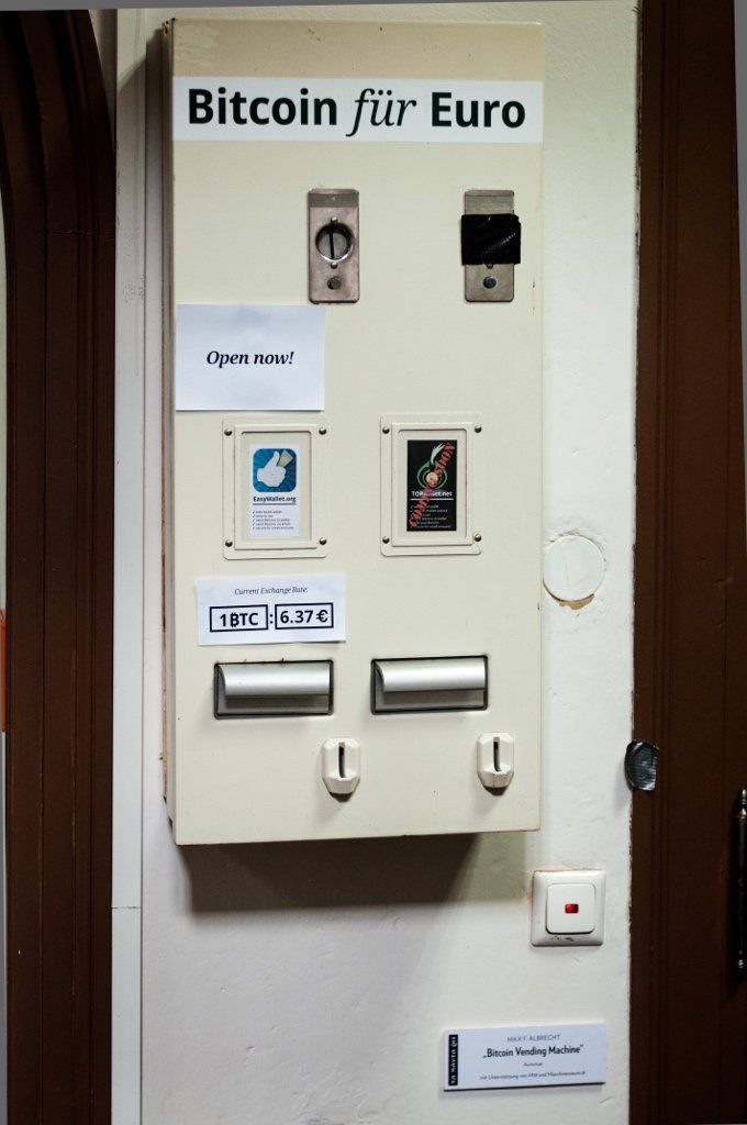 oh my god twitter doesn’t include alt text from images in their API